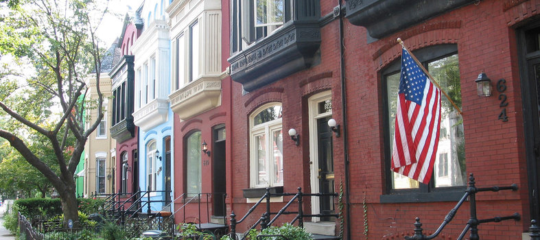 Experience a guided tour through the District